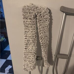 Handcrafted Gray Scarf